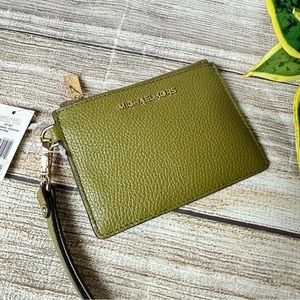 NWT Michael Kors Jet Set Coin Wallet